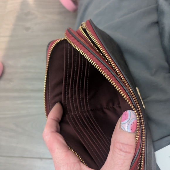 Used Once , Coach Wallet, Perfect Condition - Picture 4 of 7